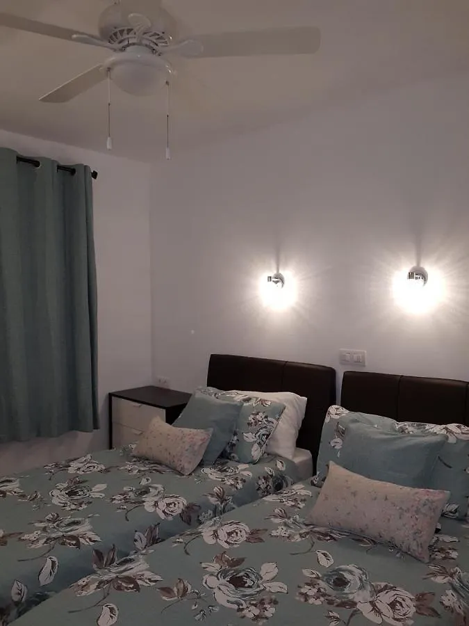 Atalaya 1St Floor Poolside Apartment Puerto del Carmen